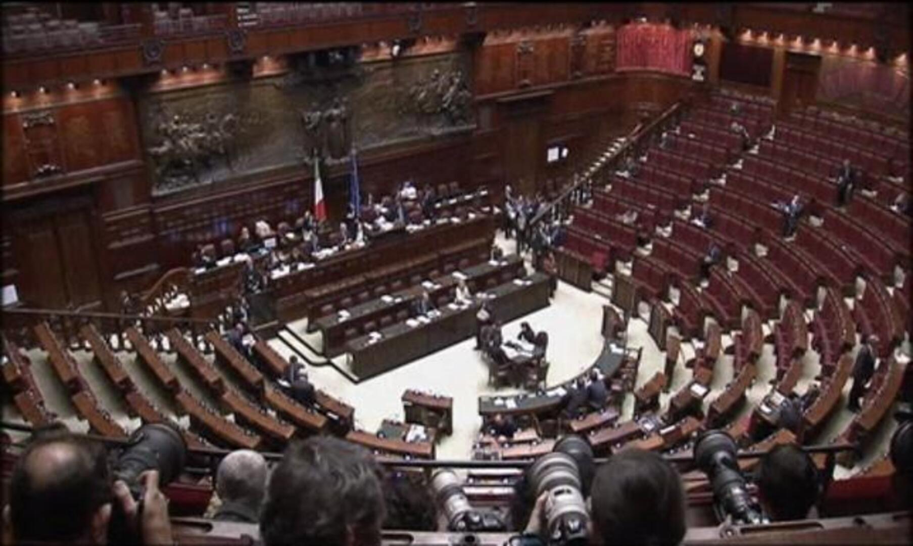 Silvio Berlusconi anuncia su esperada dimisión