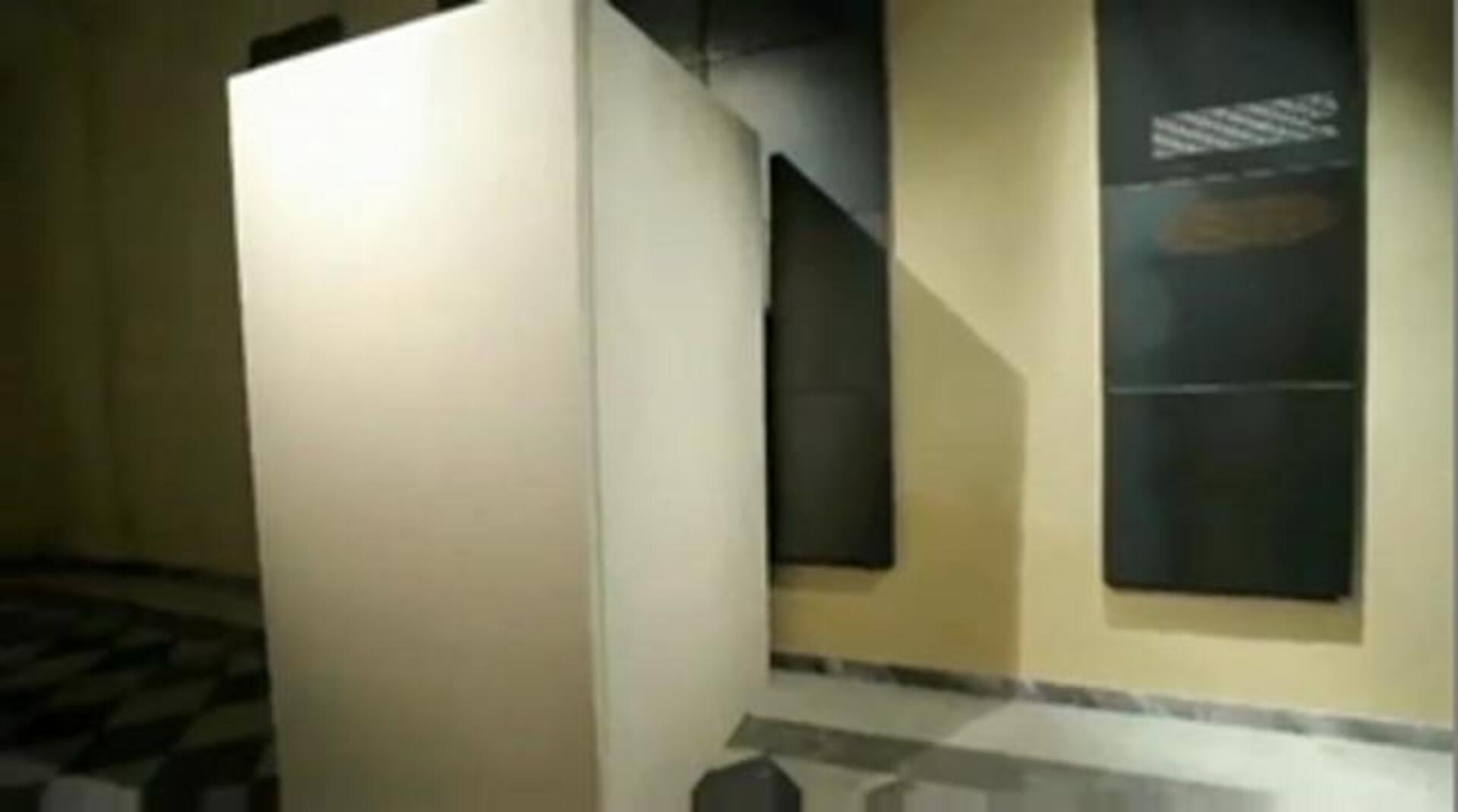 Una estatua cubierta en los Museos Capitolinos con motivo de la visita del presidente iraní, Hasan Rohaní