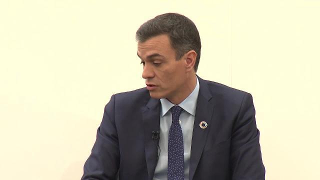Sánchez anuncia que donará a los &#039;sin techo&#039; los ingresos por su libro