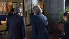 Antonio Tajani recibe a Theresa May en Bruselas