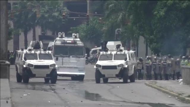 Más de un millón de venezolanos exigen la vuelta a la democracia