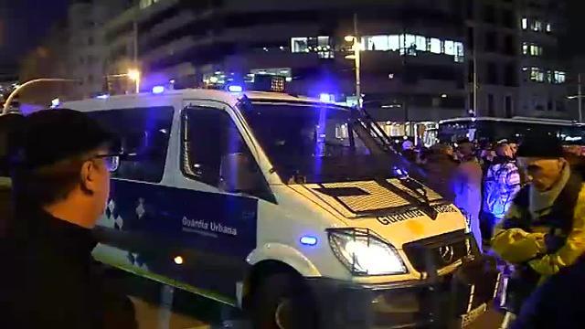 La huelga de taxis en Barcelona deja altercados con los VTC