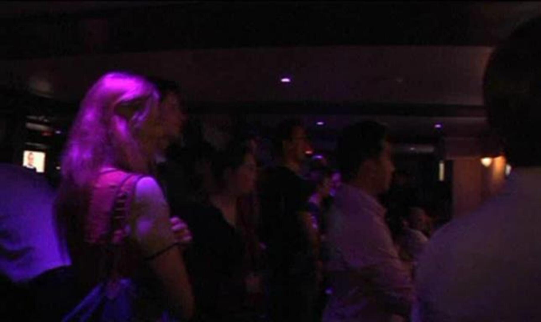 Hollande se escapó vivo del cerco de Sarkozy