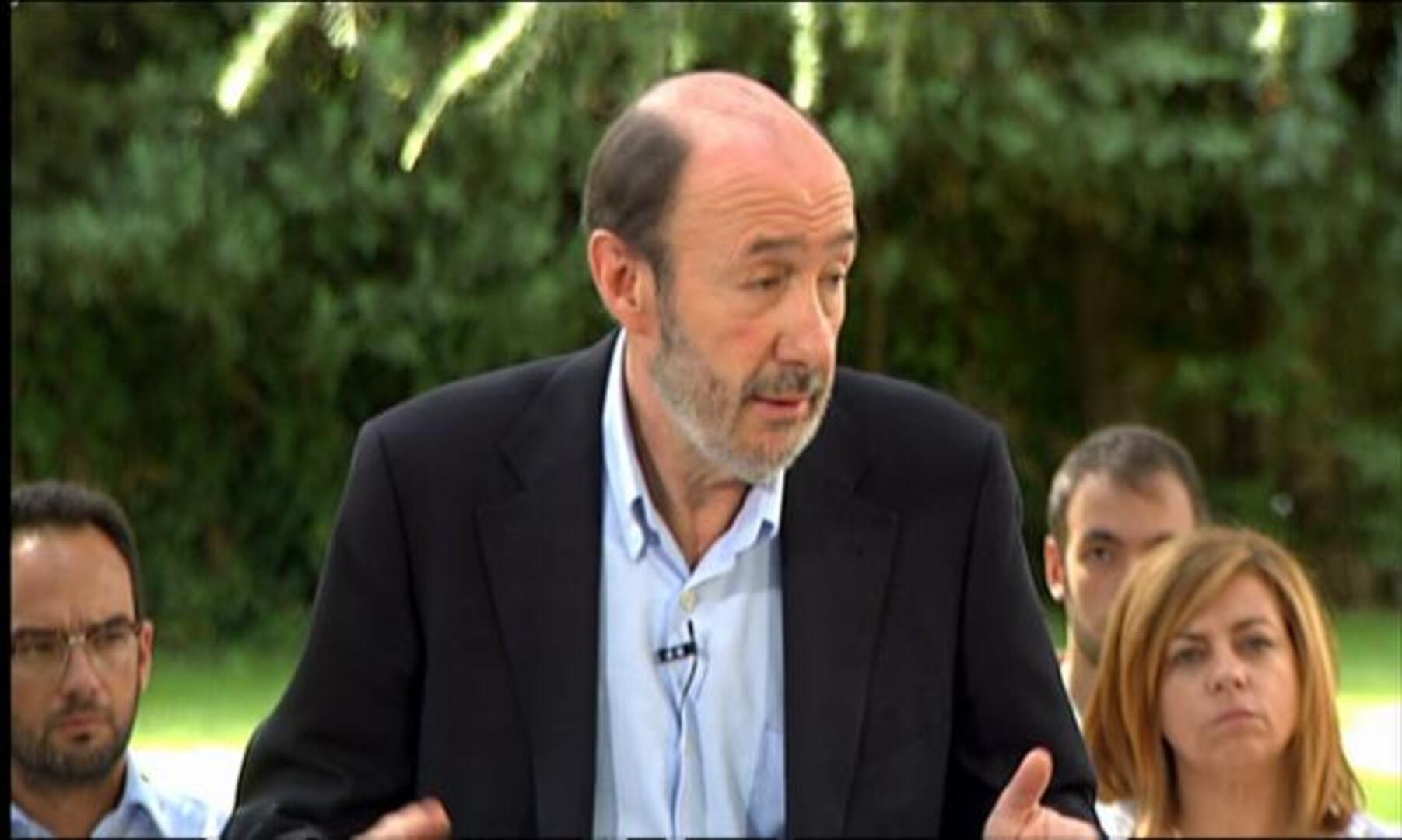 Rubalcaba se vanagloria de que ésta es la primera campaña sin la amenaza de ETA