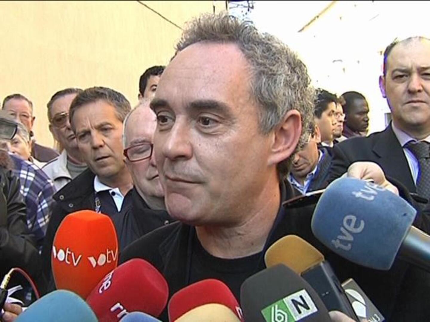 El mundo de la cocina, con Ferran Adrià a la cabeza, despide a Santi Santamaria