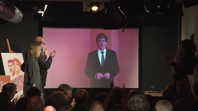 Puigdemont y Turull dan un paso atrás en favor de Sánchez