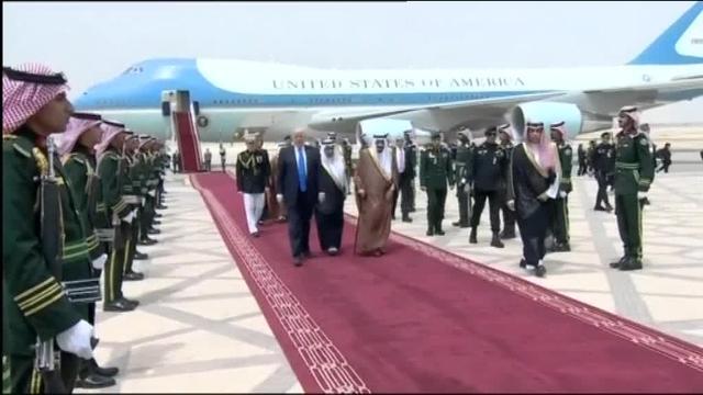 Donald Trump, a su llegada a Arabia Saudí
