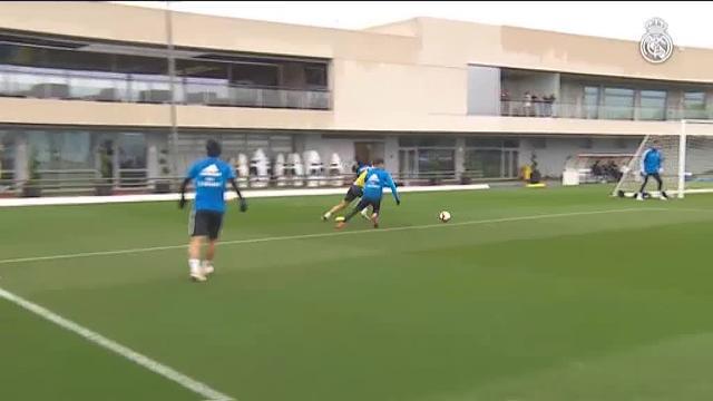Entrenamiento bajo la lluvia de los de Zidane