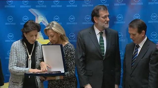 Vídeo: Rajoy homenajea a Rita Barberá