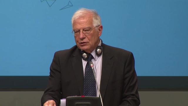 España se queja por escrito a Bachelet por el apoyo a Junqueras