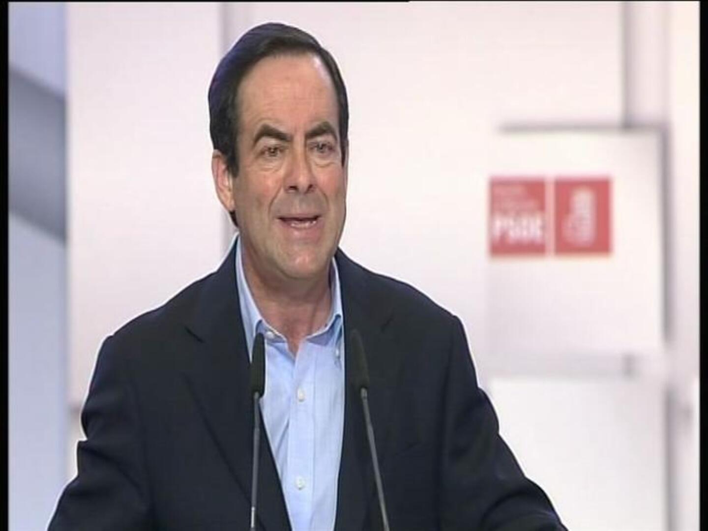 Bono defiende a Zapatero: «Un hombre no es culpable de lo que le sucede a un pueblo»