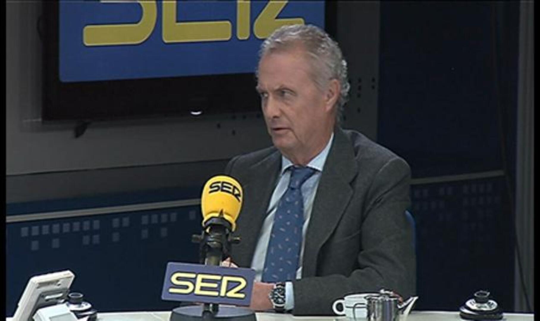 El ministro de Defensa: «Cataluña no se tiene que proteger de España»