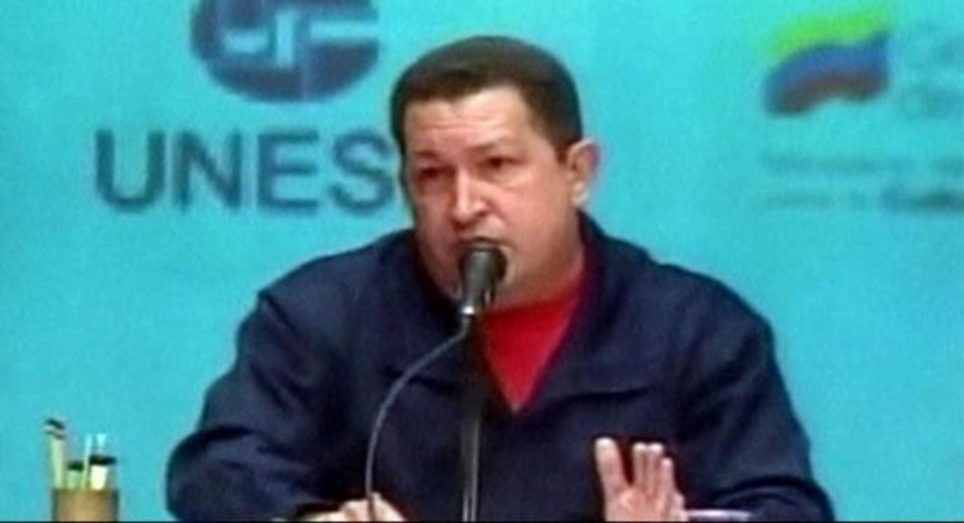 Chávez impulsa una «comisión de amigos» de Gadafi