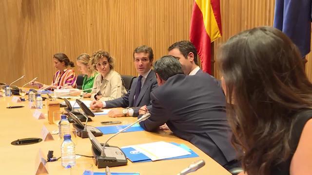 Pablo Casado preside la reunión del Grupo Parlamentario popular