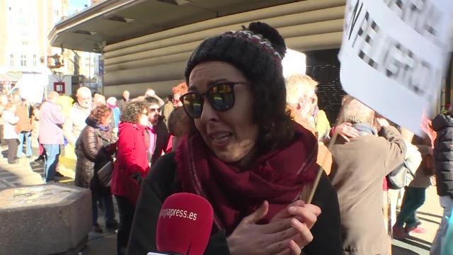 &#039;Marea blanca&#039; contra la reducción de horario en centros de salud