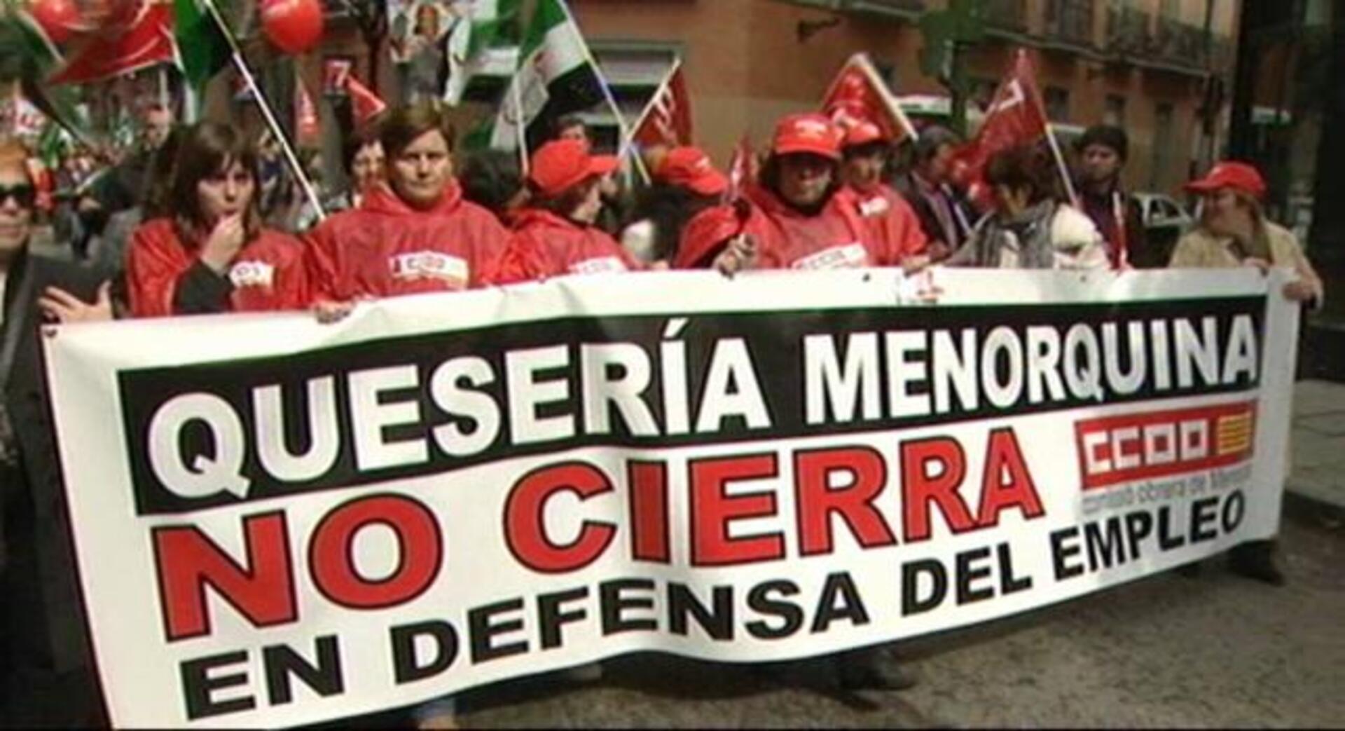 Miles de trabajadores de Nueva Rumasa se manifiestan en Madrid para defender sus puestos