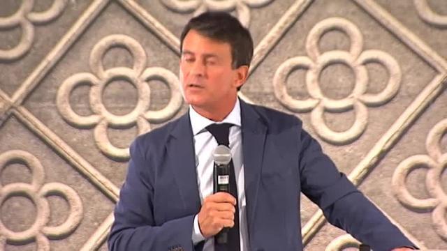 Valls: &quot;Tengo el Bachillerato. He aprendido tanto de la vida que me han elegido diputado, primer ministro... Mi máster es el de la vida&quot;