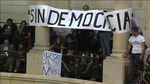 Vídeo: Gobierno y guerrilla firman en Colombia el texto modificado del acuerdo de paz