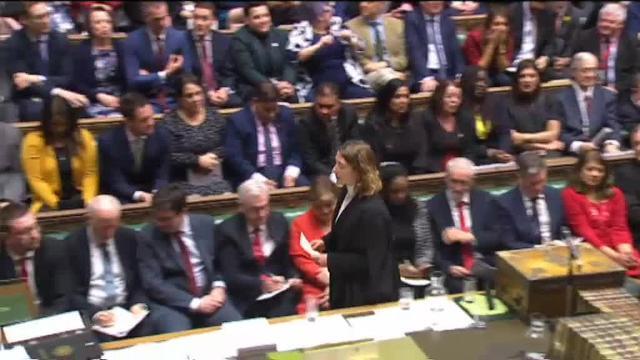 El Parlamento británico rechaza el acuerdo de May y asume el control del Brexit