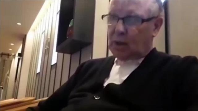 El sacerdote condenado por abusos en Chile abandona el país negando que sea un pedófilo