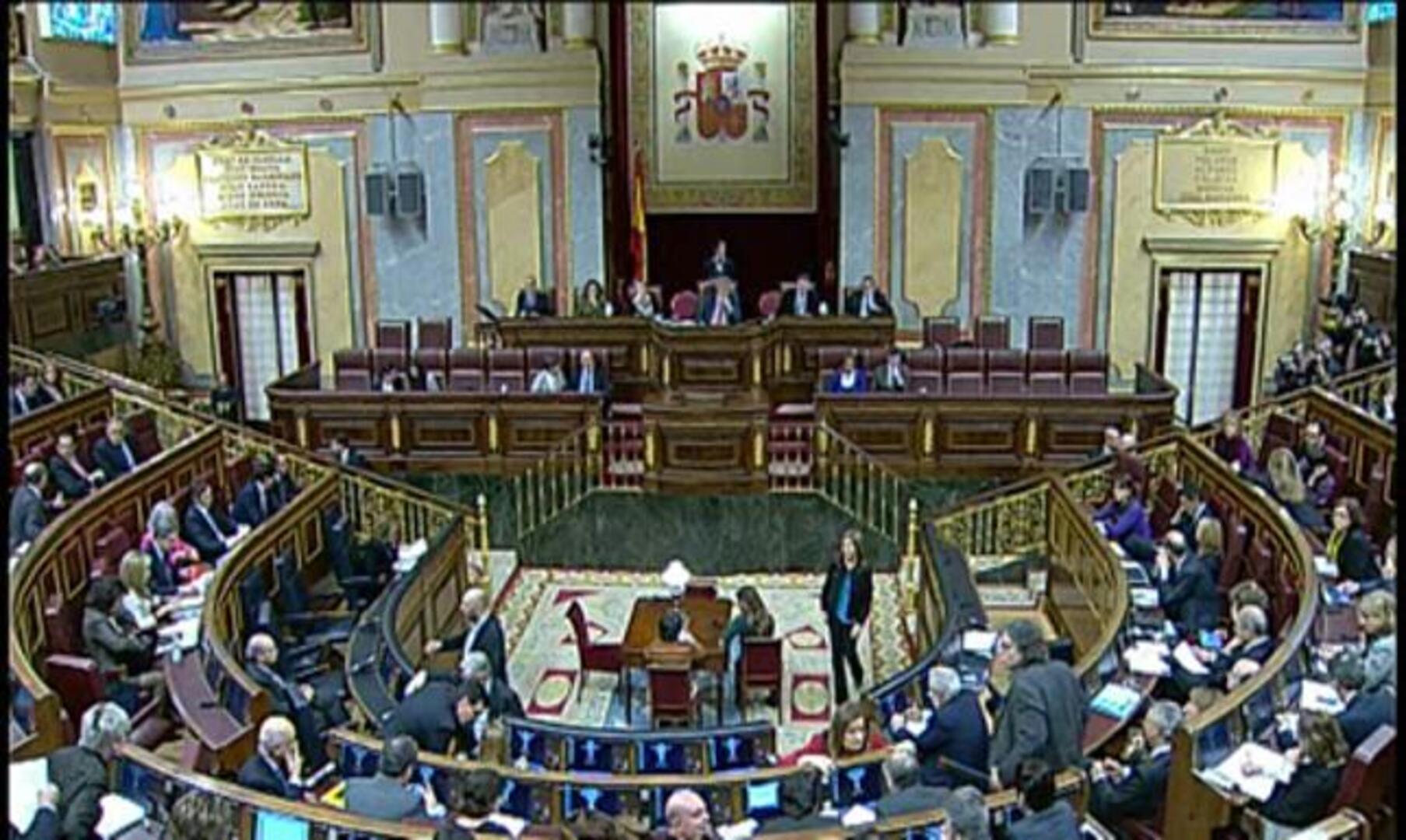 Rajoy pide a Amaiur que use su influencia para que ETA se disuelva