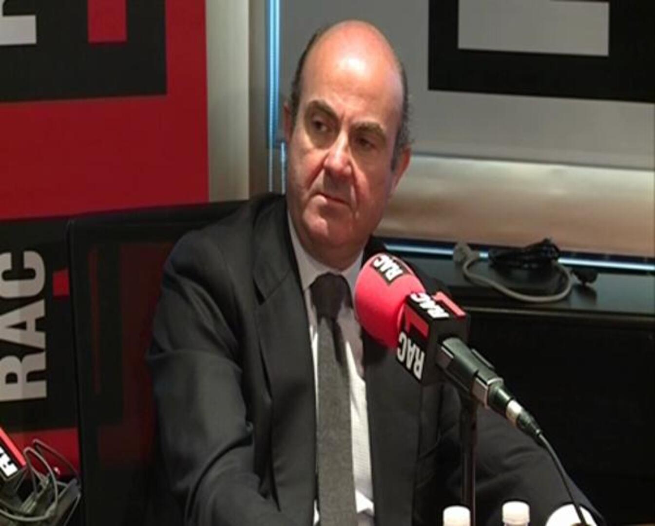 El Gobierno pretende «acelerar» el proceso de fusiones bancarias