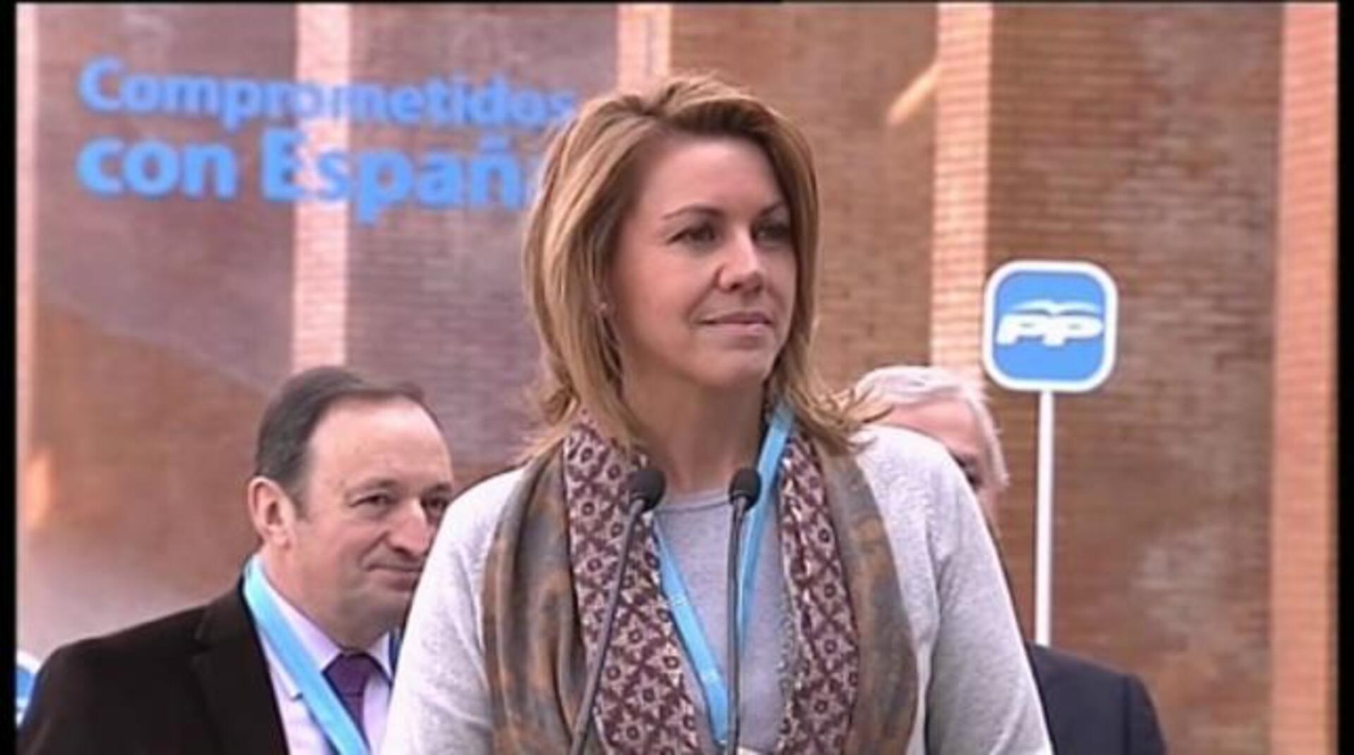 Cospedal: «No venimos a hablar de nosotros, sino de los problemas de España»