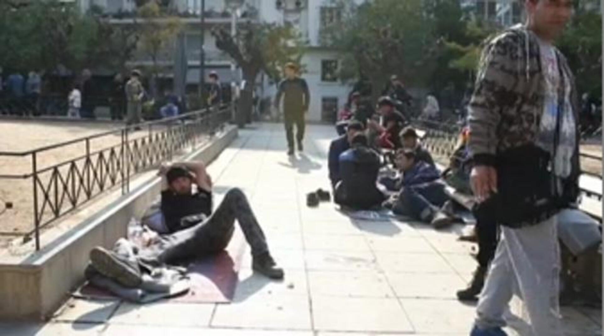 Dudas alrededor del pasaporte sirio hallado junto al cadáver de un terrorista en el estadio