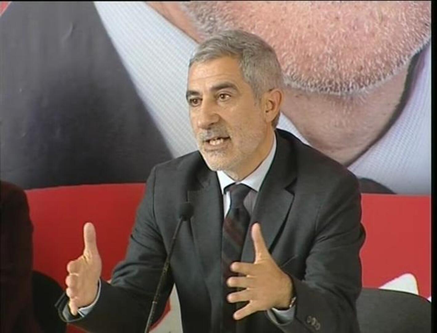 «Los de la ceja» abandonan a Zapatero y se pasan a IU