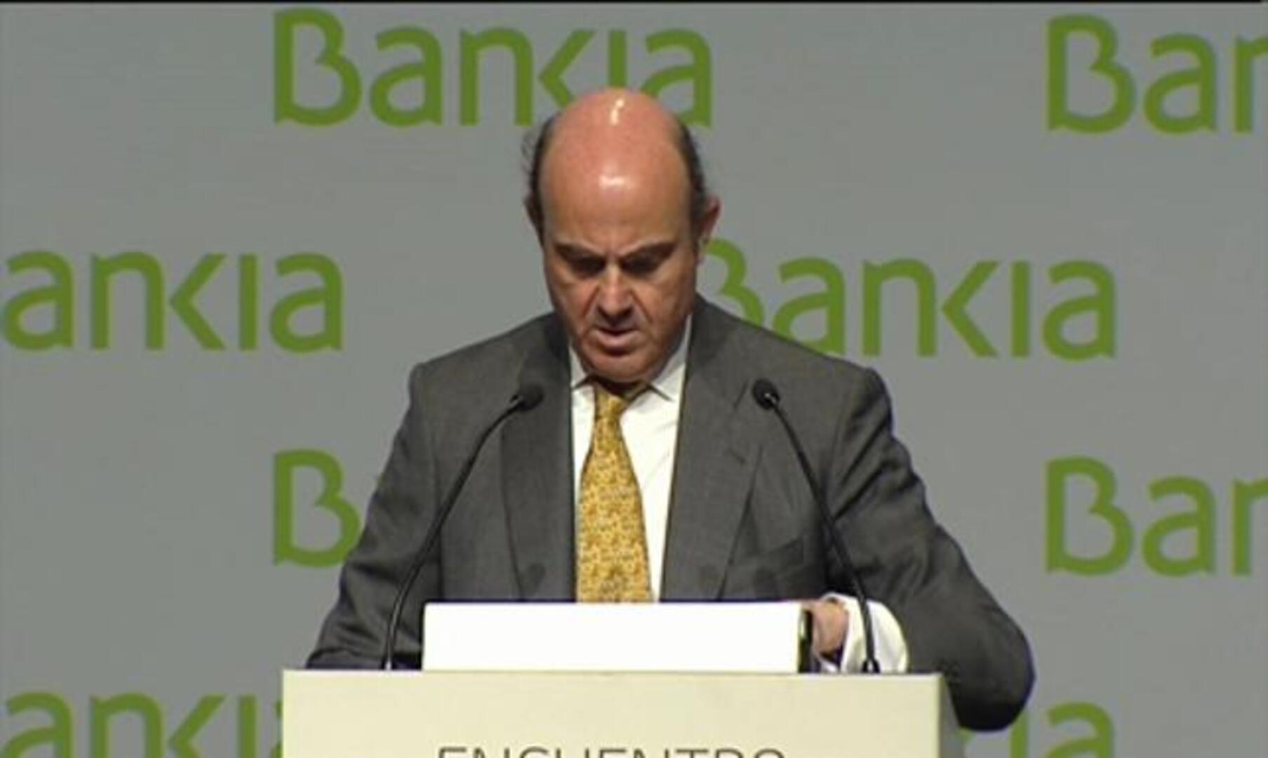 De Guindos avisa a las autonomías: «El ajuste es imprescindible y todos deben aceptarlo»