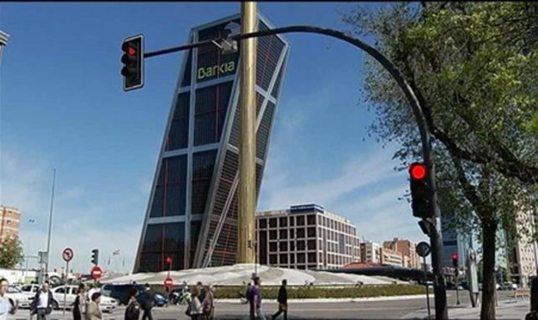 Bruselas descarta un rescate a España porque está adoptando las «reformas necesarias»