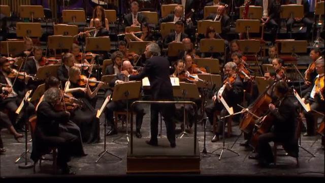 Pedro Halffter Caro dirige el X Concierto de los Premios Fronteras del Conocimiento en el Teatro Real