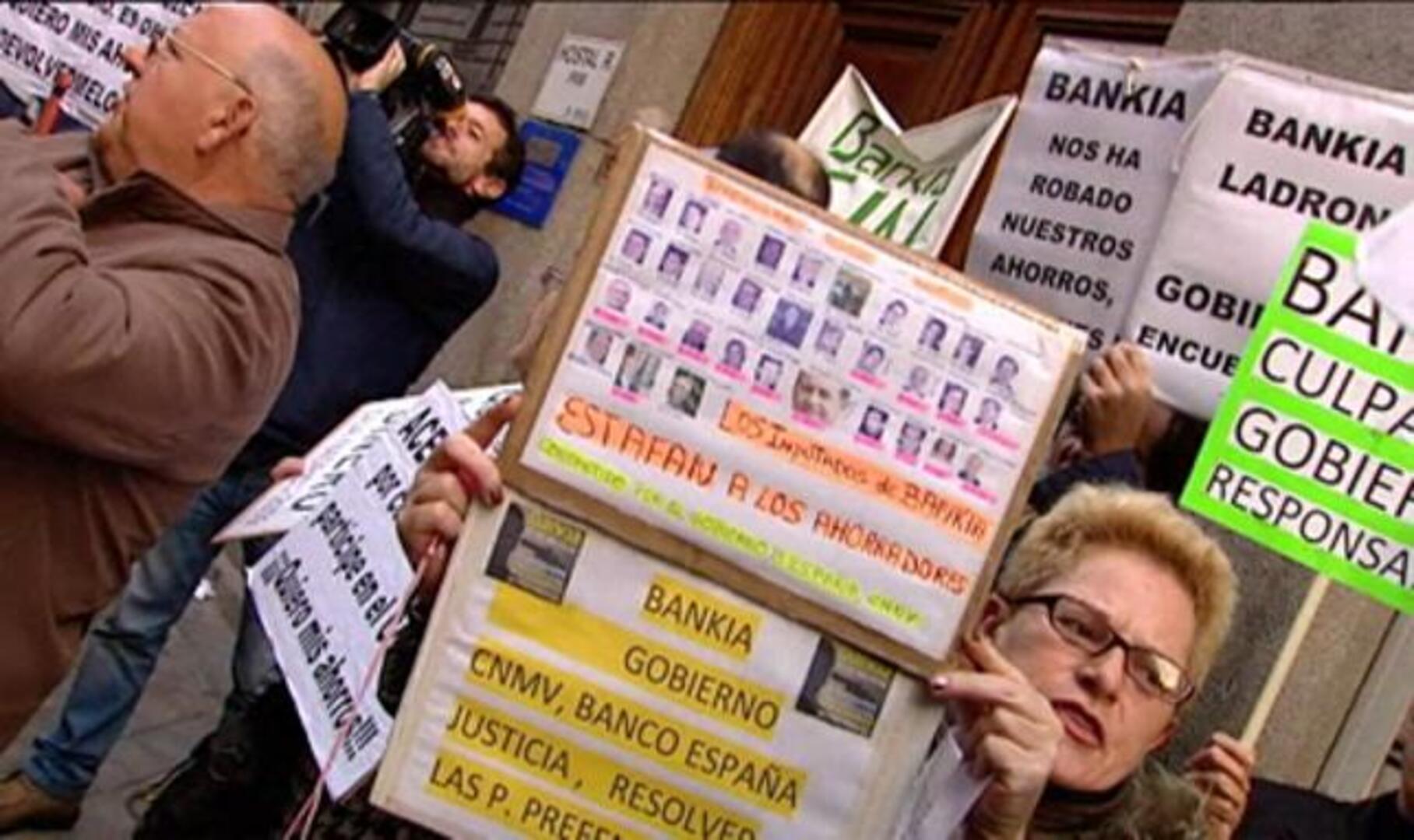 Acebes se desvincula del «agujero» y salida a Bolsa de Bankia