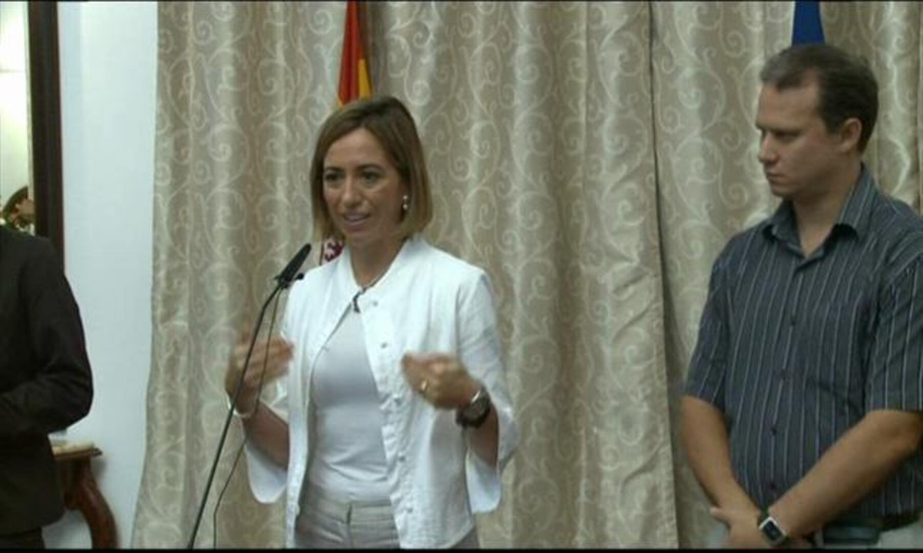 Chacón solo arranca de Seychelles una comisión para incorporar armamento en los pesqueros