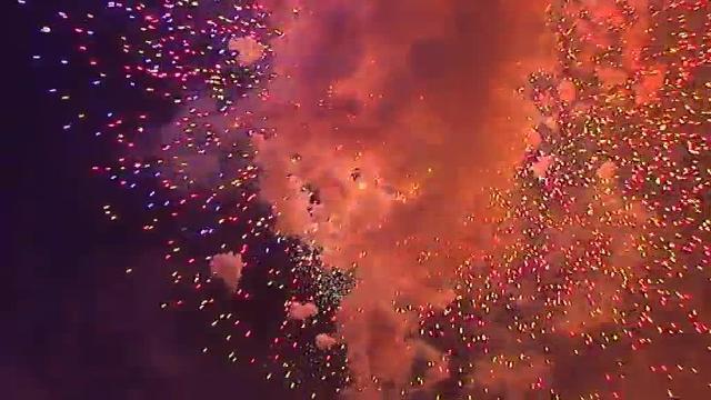 Miles de personas disfrutan del espectáculo pirotécnico más esperado en Valencia