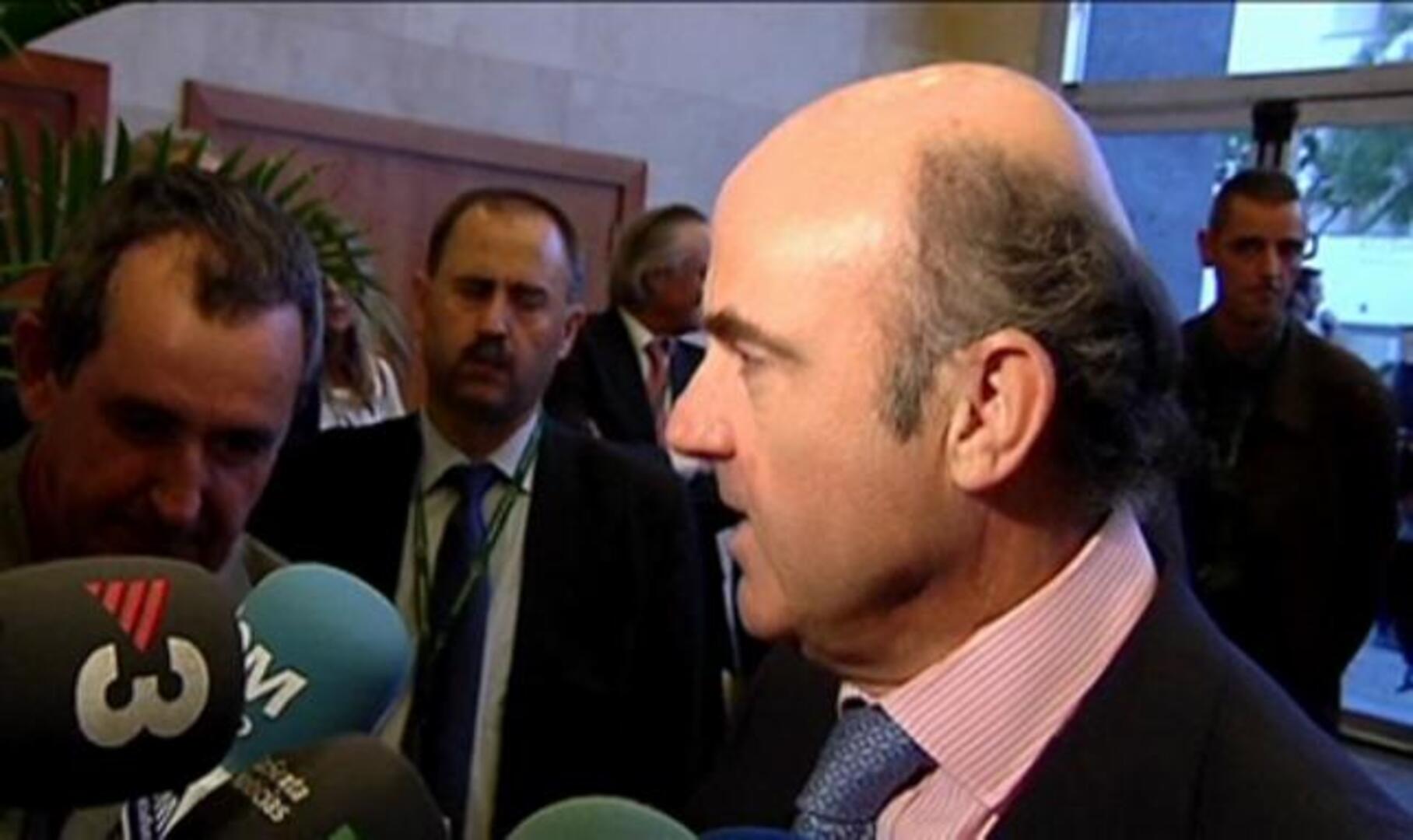 Santamaría presenta las reformas de Rajoy a Geithner y Lagarde