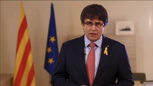Puigdemont da un paso atrás: &quot;Junts Per Catalunya propondrá a Jordi Sánchez como candidato&quot;