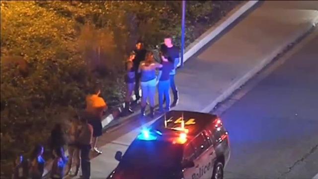 Doce muertos en un tiroteo durante una fiesta universitaria en California