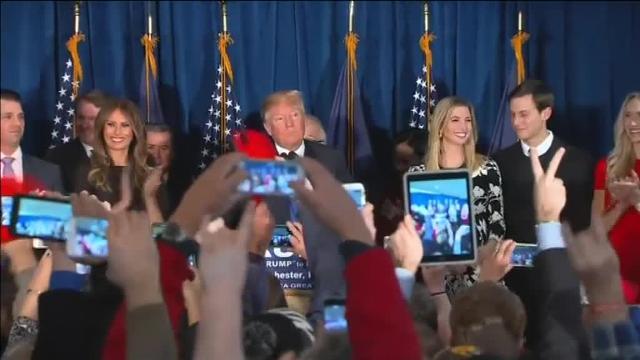 Mike Pence junto a los legisladores republicanos que empezarán derogando el Obamacare