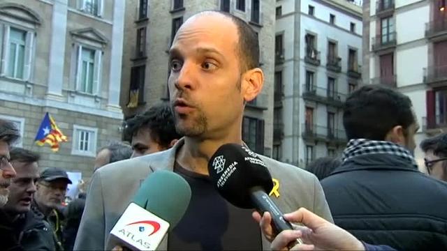 Miles de personas se concentran en Cataluña por la detención de una miembro de las CDR