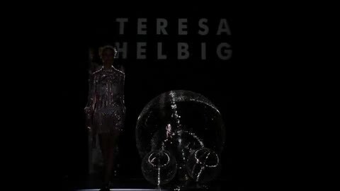 Desfile de Maya Hansen y María Escoté