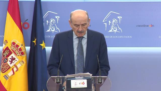 PSOE y PRC acuerdan su apoyo mutuo para investir a Sánchez y Revilla