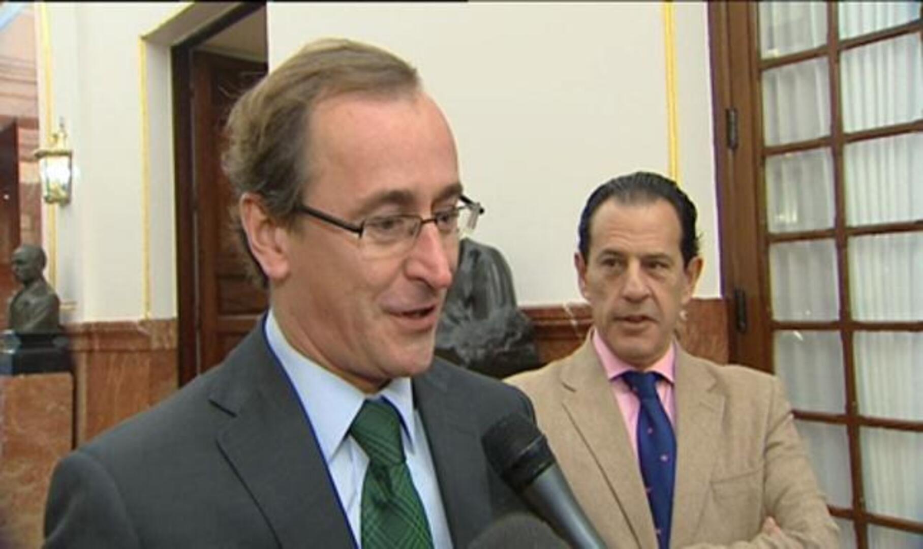 El PP insta al PSOE a llegar a un acuerdo sobre los desahucios antes del jueves