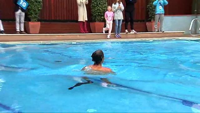 Diez años de chapuzones de Nadal en Barcelona