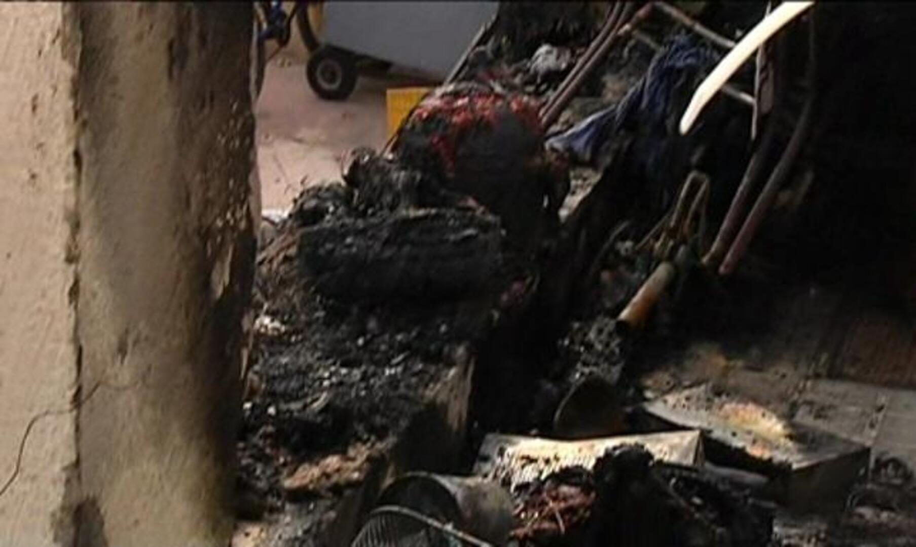 Cuatro jóvenes rumanos mueren al incendiarse su barraca en un solar de Barcelona