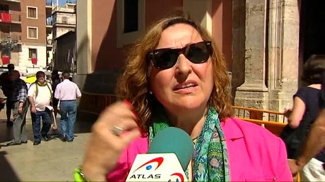 Imagen de la puerta desprendida