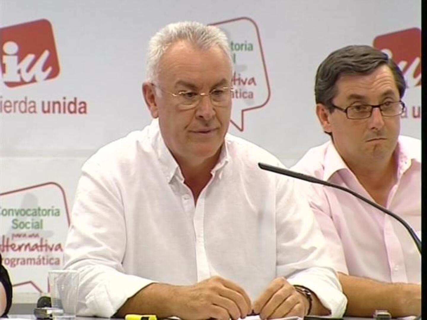 Llamazares avisa a IU de Extremadura que él se «arrepintió mucho» un año después de tomar la misma decisión