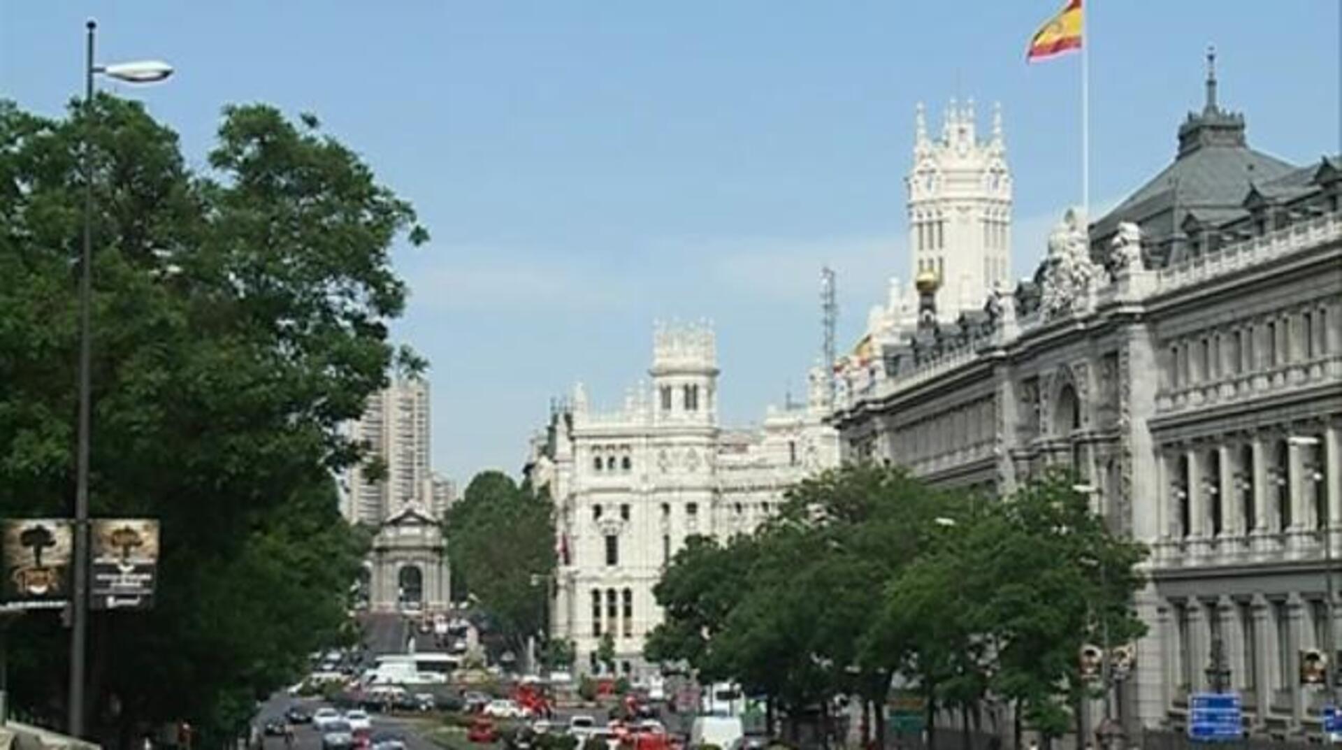 La alcaldesa de Madrid, Manuel Carmena, durante el pregón de la Alegre Cofradía del Entierro de la Sardina