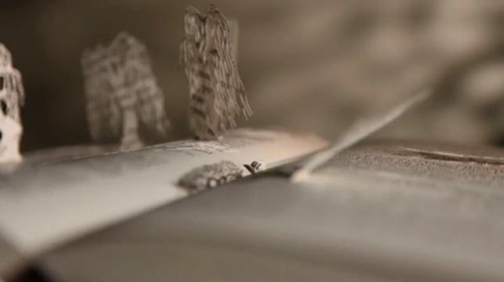 El libro para adultos de J.K. Rowling se titulará en España «Una vacante imprevista»