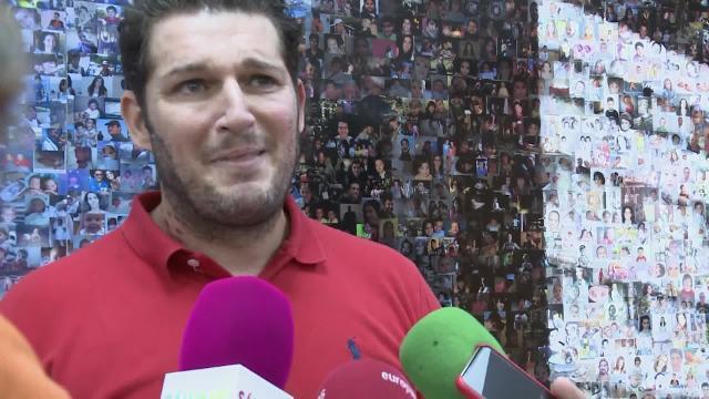 Manu Tenorio agradece su atención al personal sanitario